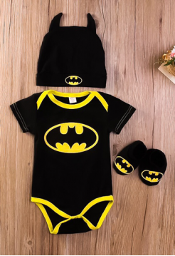 Дитячий костюм трійка бодік + шапочка + пінетки Batman